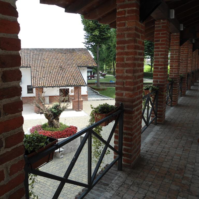 Hotel Novarello Granozzo con Monticello Exterior foto